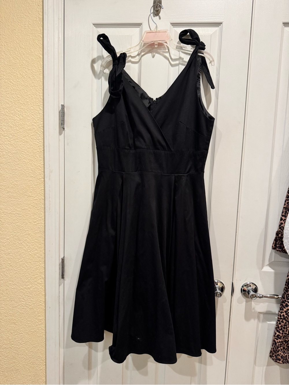 Deadly dames tie me up black dress